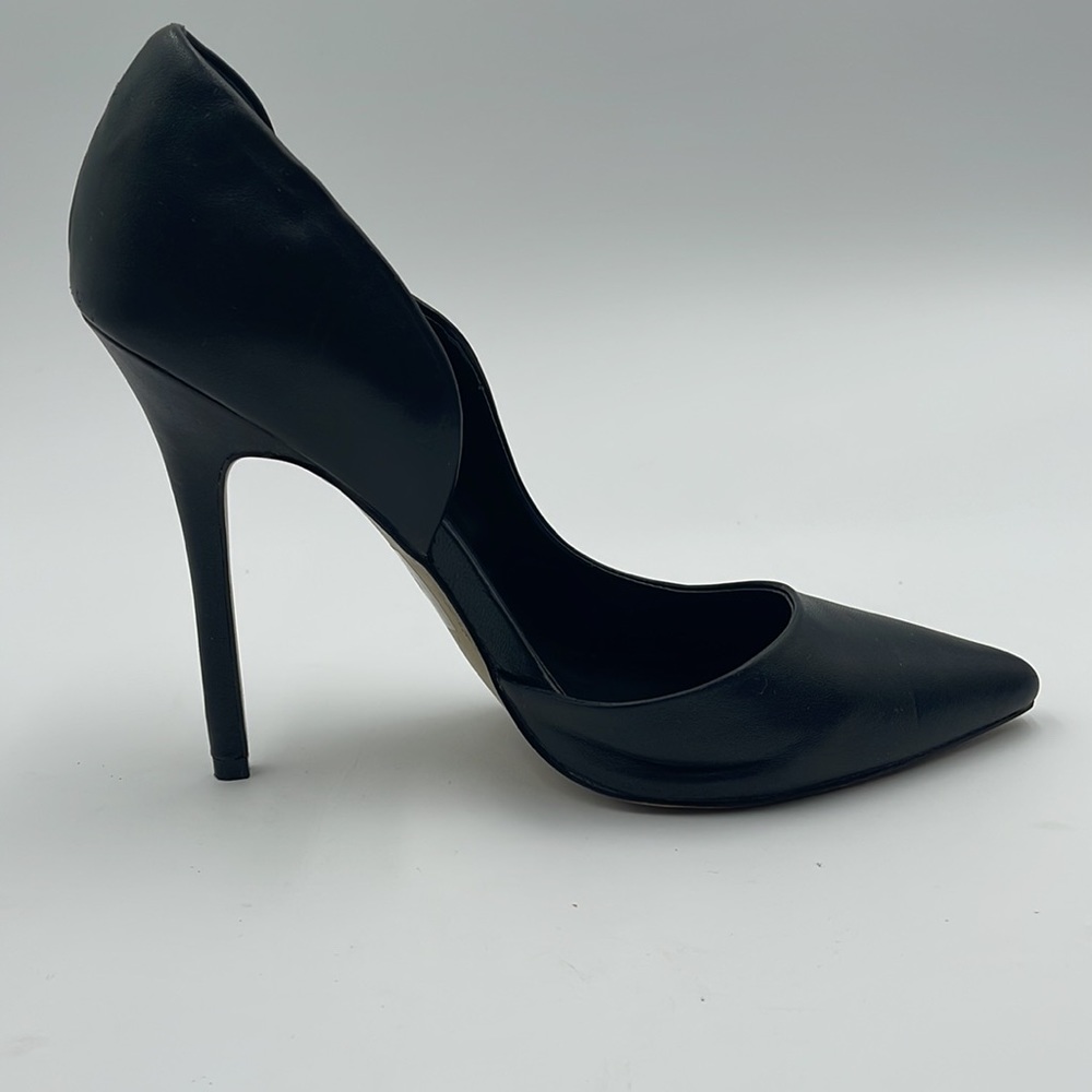 BEBE Sexy Black Farnaz Pumps Previously Owned